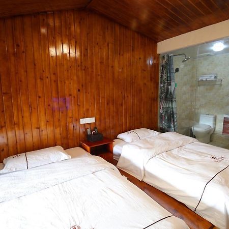 Fenghuang 1St Apartment Esterno foto