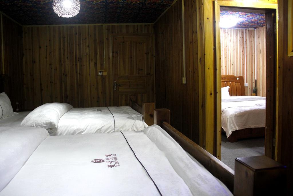 Fenghuang 1St Apartment Esterno foto