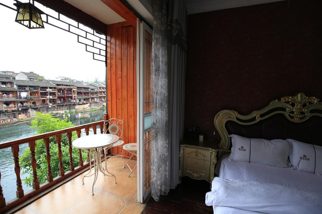 Fenghuang 1St Apartment Esterno foto