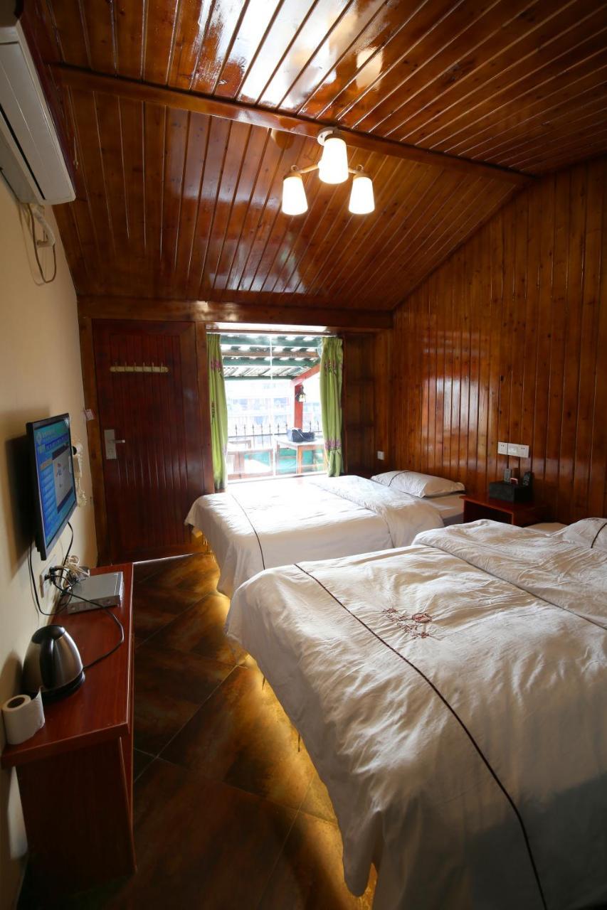 Fenghuang 1St Apartment Esterno foto