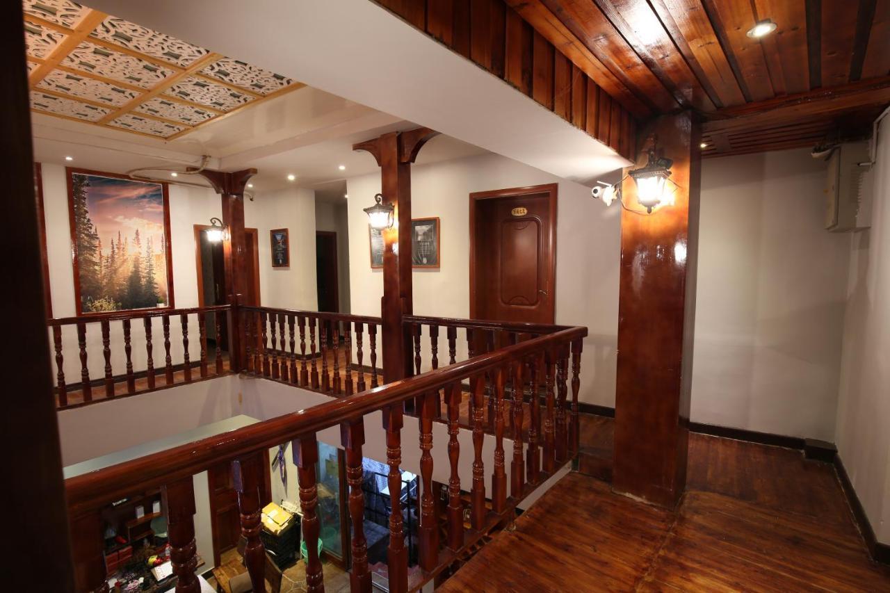Fenghuang 1St Apartment Esterno foto
