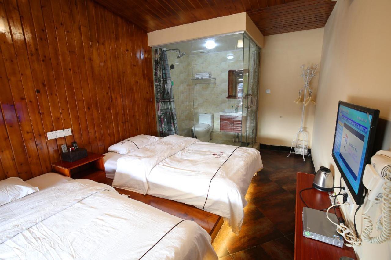 Fenghuang 1St Apartment Esterno foto